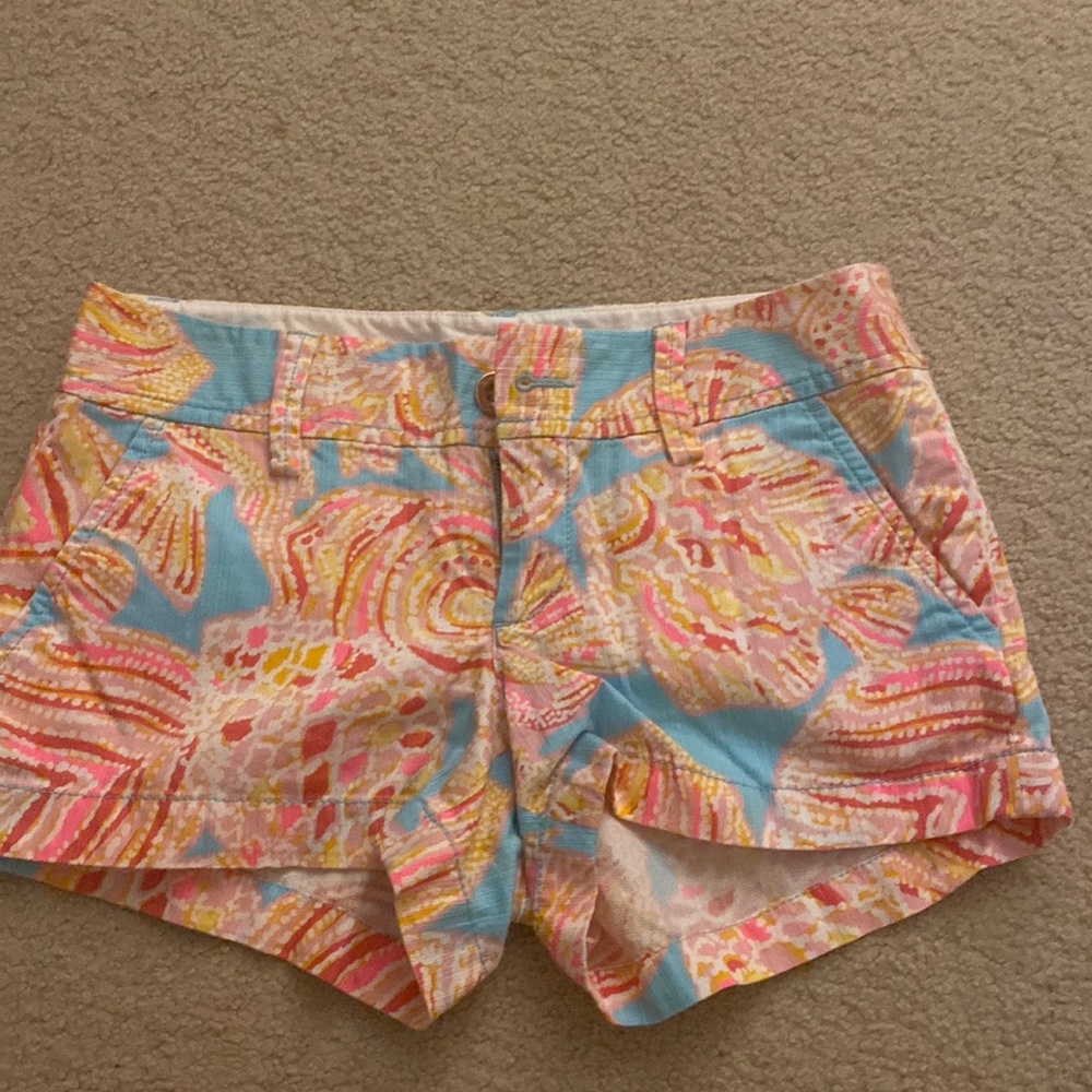 Lily Pulitzer Beachy Shorts! Size 00